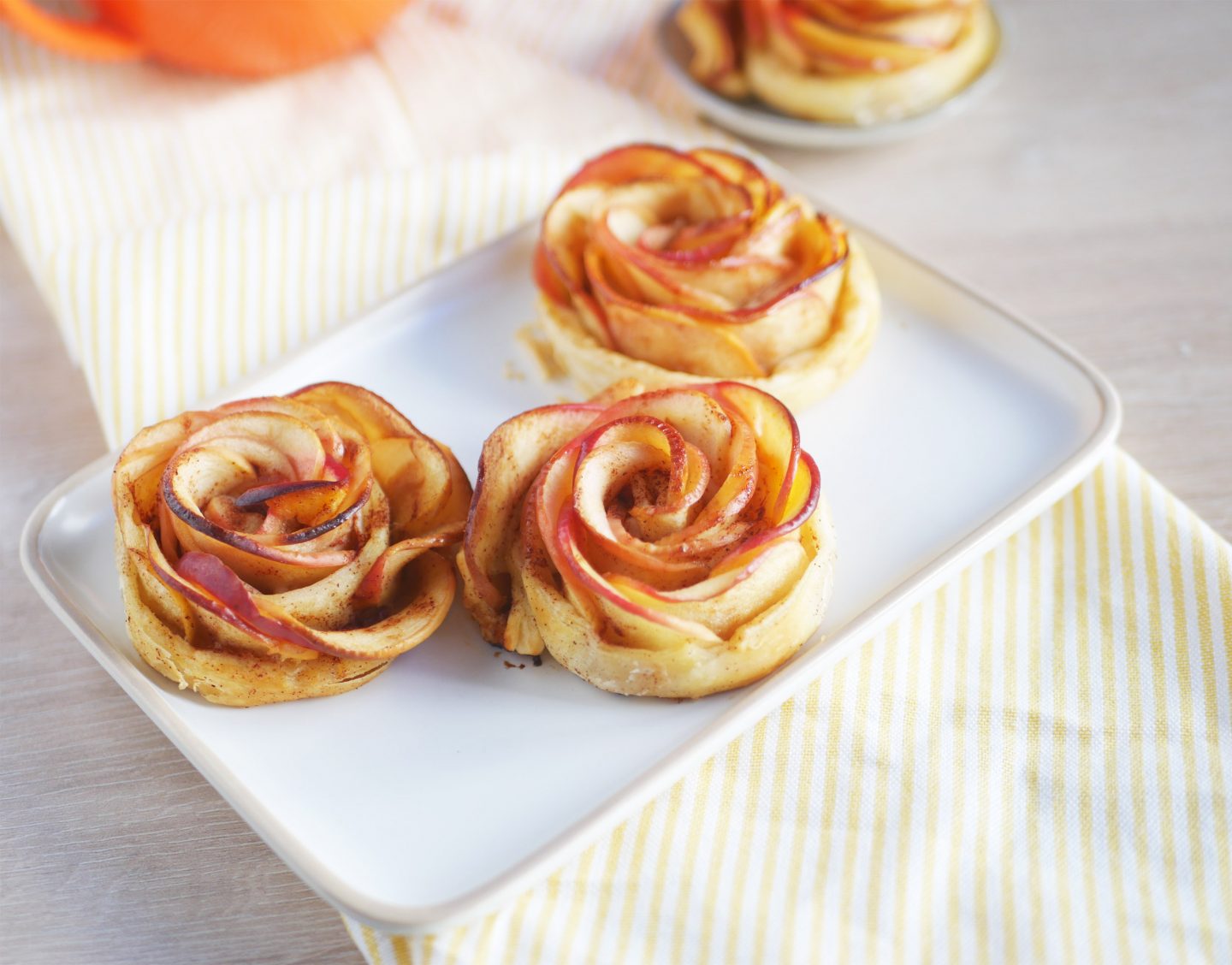 Recette Roses feuilletées pommes cannelle - Blog de MaSpatule.com